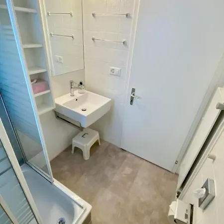 Baerengaden 4-bettwohnung By Interhome شقة *